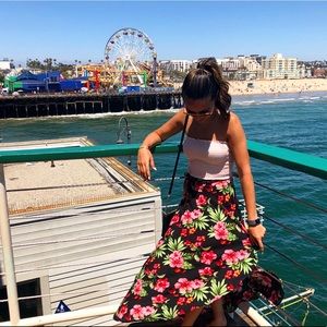 Forever 21 floral flowy skirt